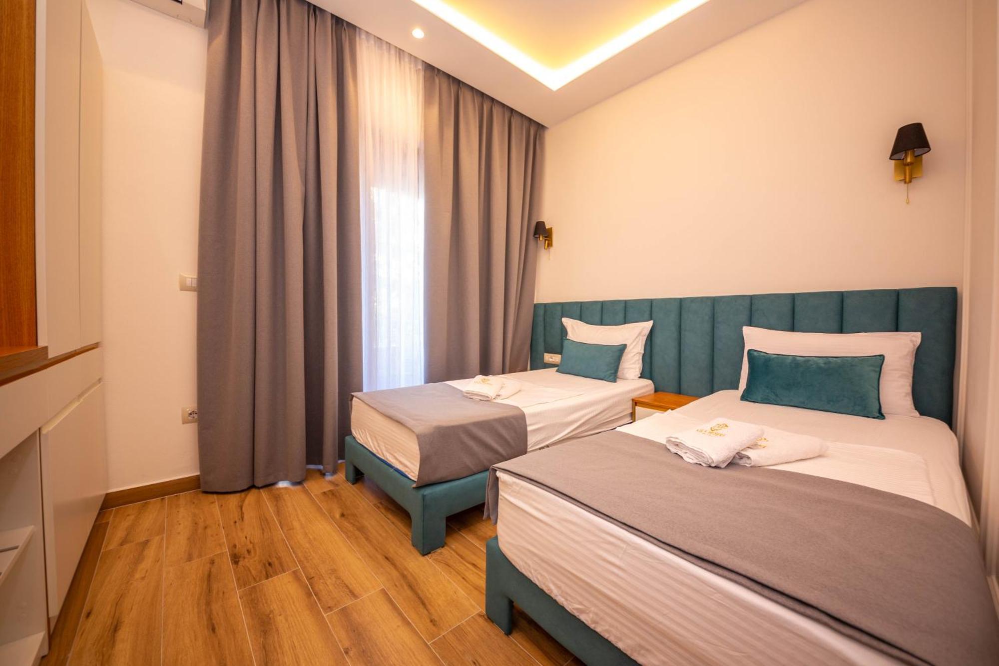Hotel Vila Misiri Durrës Exterior foto